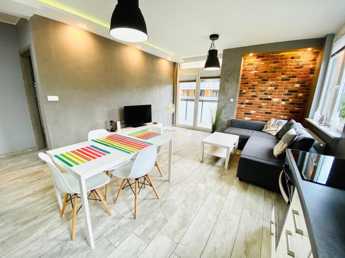Wrocapartments Starcenter - Parking Free Вроцлав Екстериор снимка