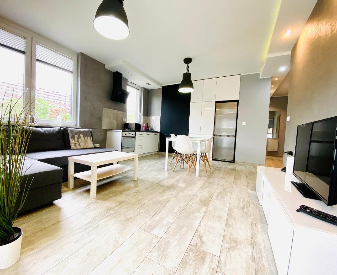 Wrocapartments Starcenter - Parking Free Вроцлав Екстериор снимка