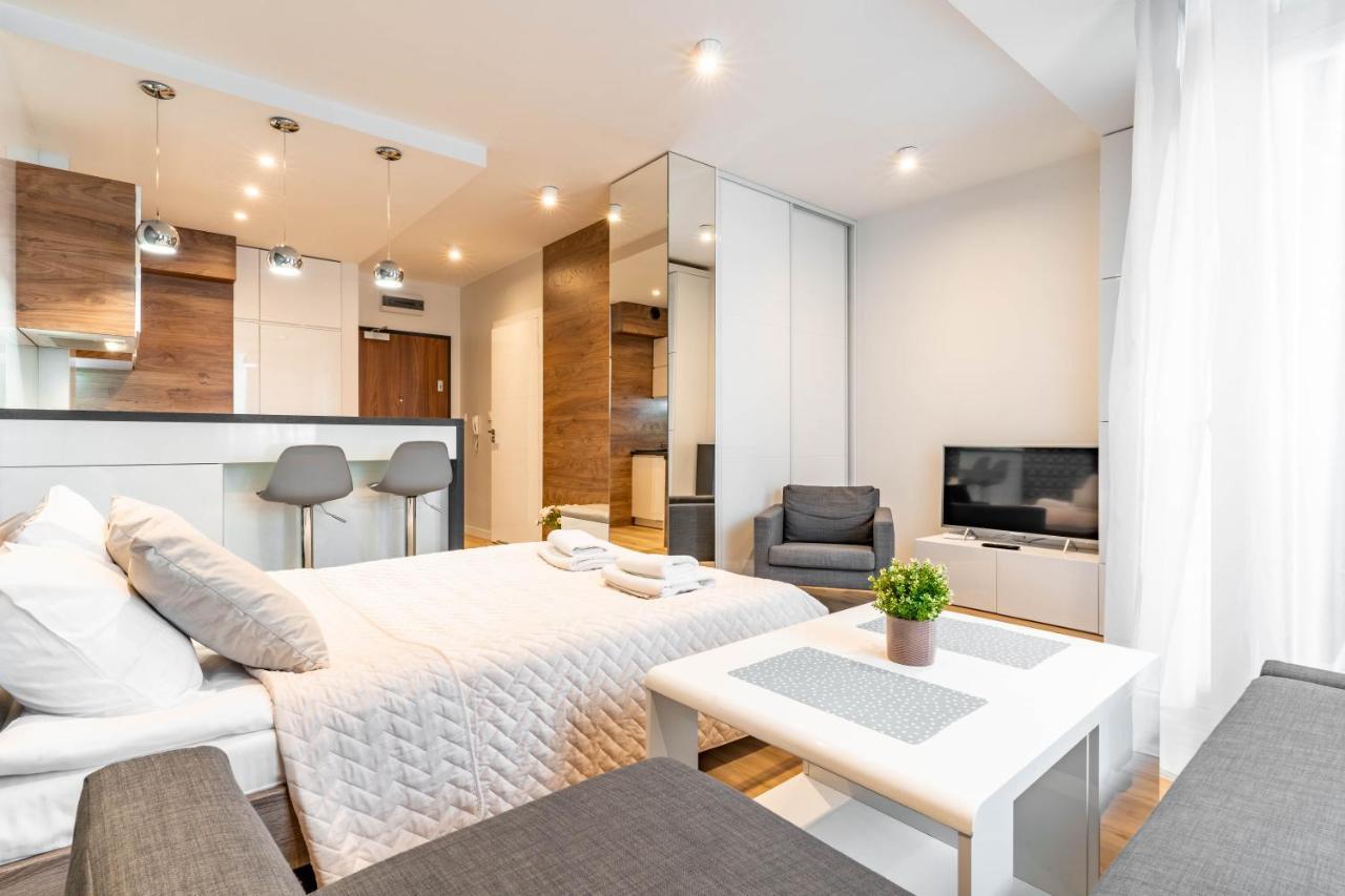 Wrocapartments Starcenter - Parking Free Вроцлав Екстериор снимка